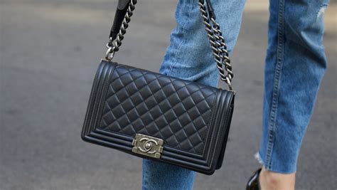 bolso chanel falso|bolsos Chanel precios.